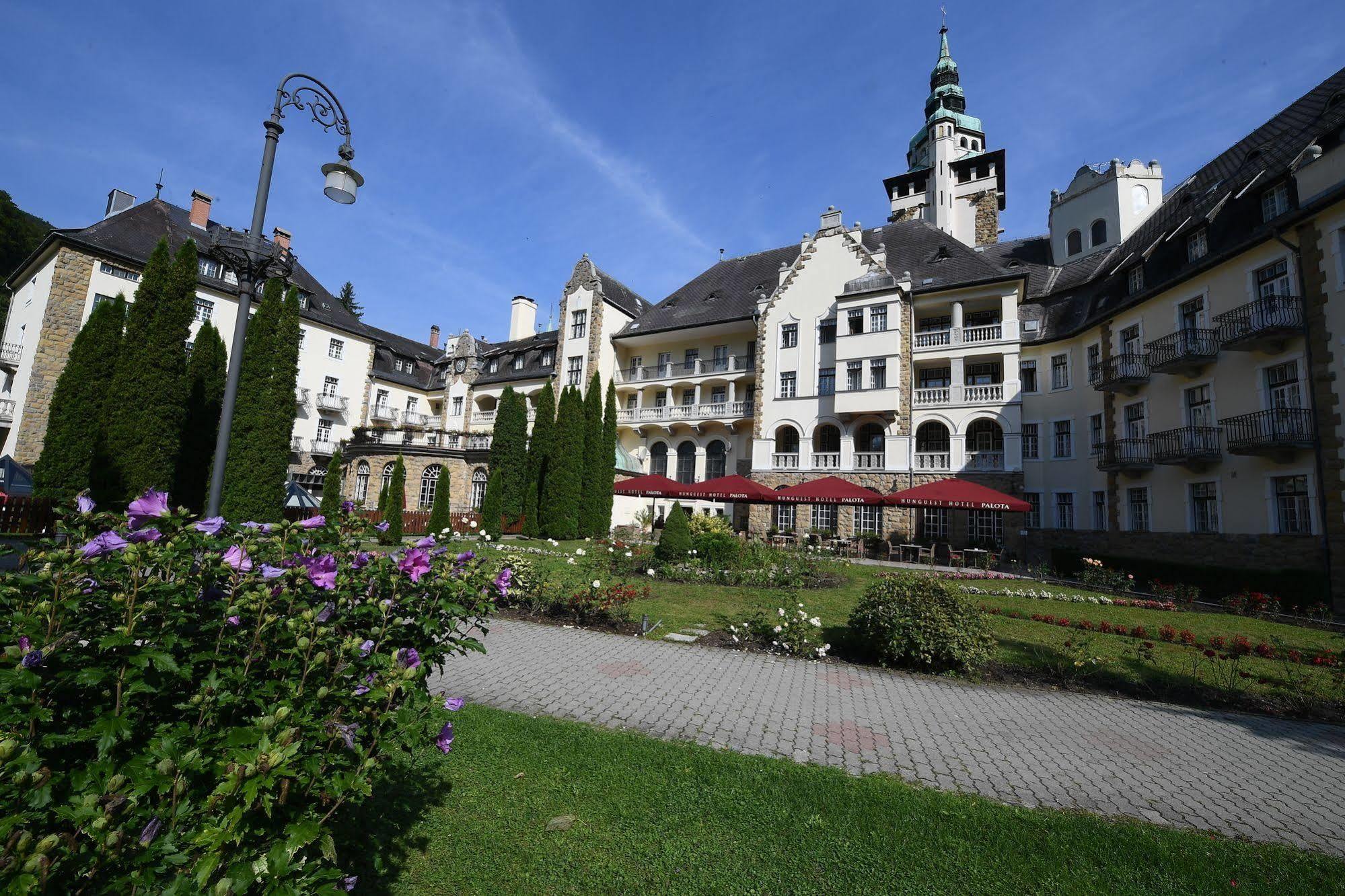 Hotel Palota Lillafured Exterior foto